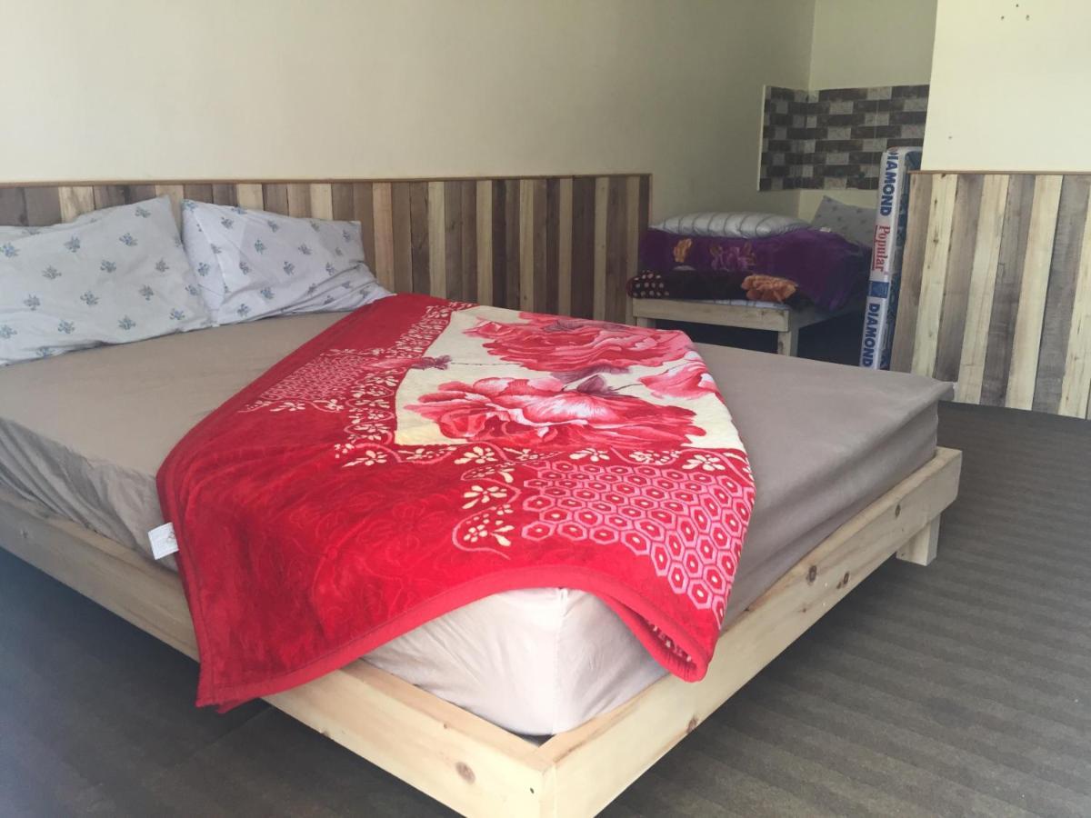 Hunza City Hotel Karimabad  Екстер'єр фото