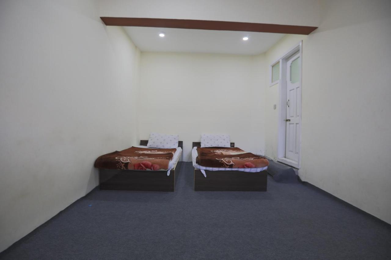 Hunza City Hotel Karimabad  Екстер'єр фото